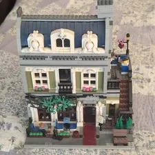 LEGO Parisian Restaurant 10243 Creator Expert Modular Buildings 2469 pcs 16+
