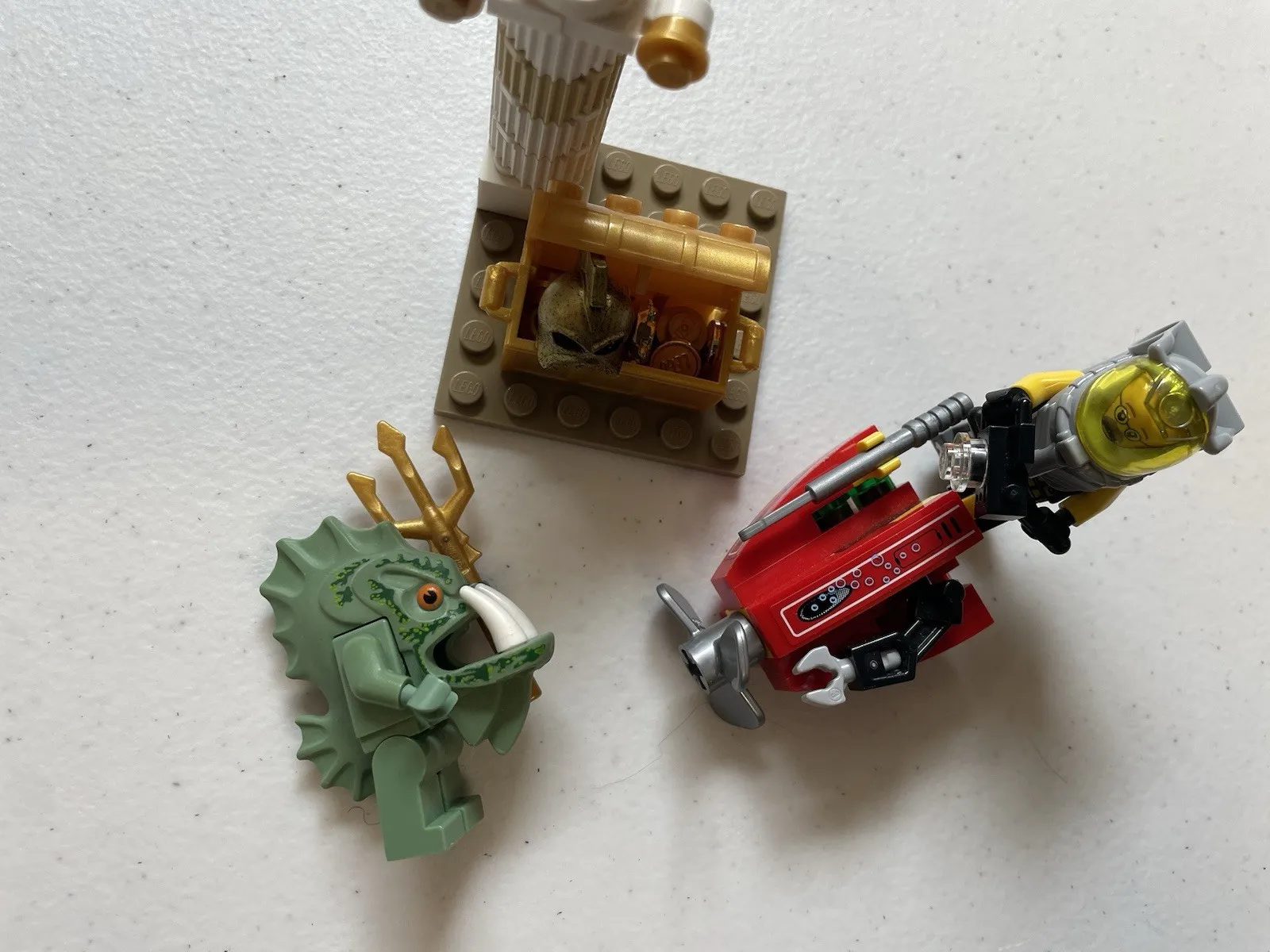 LEGO Atlantis Angler attack 7978 Figures Only