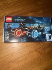 New LEGO Ideas 21314 TRON Legacy Lightcycle Retired Set Rare Rinzler Minifigure