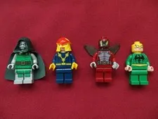 LEGO MARVEL SUPERHEROS MINIFIGURES LOT. DR.DOOM,NOVA,BEETLE,IRON FIST