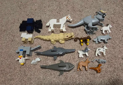 LEGO Animals and Minecraft Figures LOT Wampa, Sharks, Dogs, etc