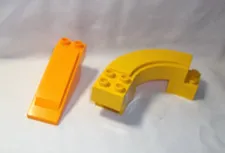 Lego Duplo Road Parts - Yellow and Lt. Orange in Dora 7332