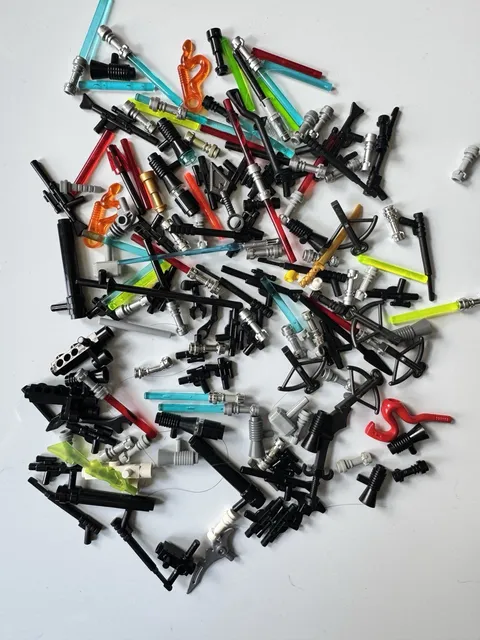 LEGO Minifigure Accessories & Weapons Bulk Lot Star Wars Lightsaber Blades