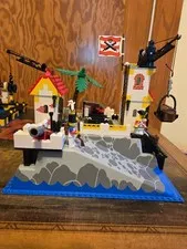 LEGO 6277 PIRATES: Imperial Trading Post - 100% + instructions + base NO BOX