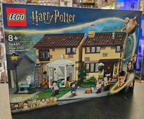 LEGO Harry Potter Privet Drive: Aunt Marge's Visit 76451