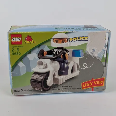 LEGO Duplo Set 4680 - Lego Ville Police Patrol - New in Worn Box