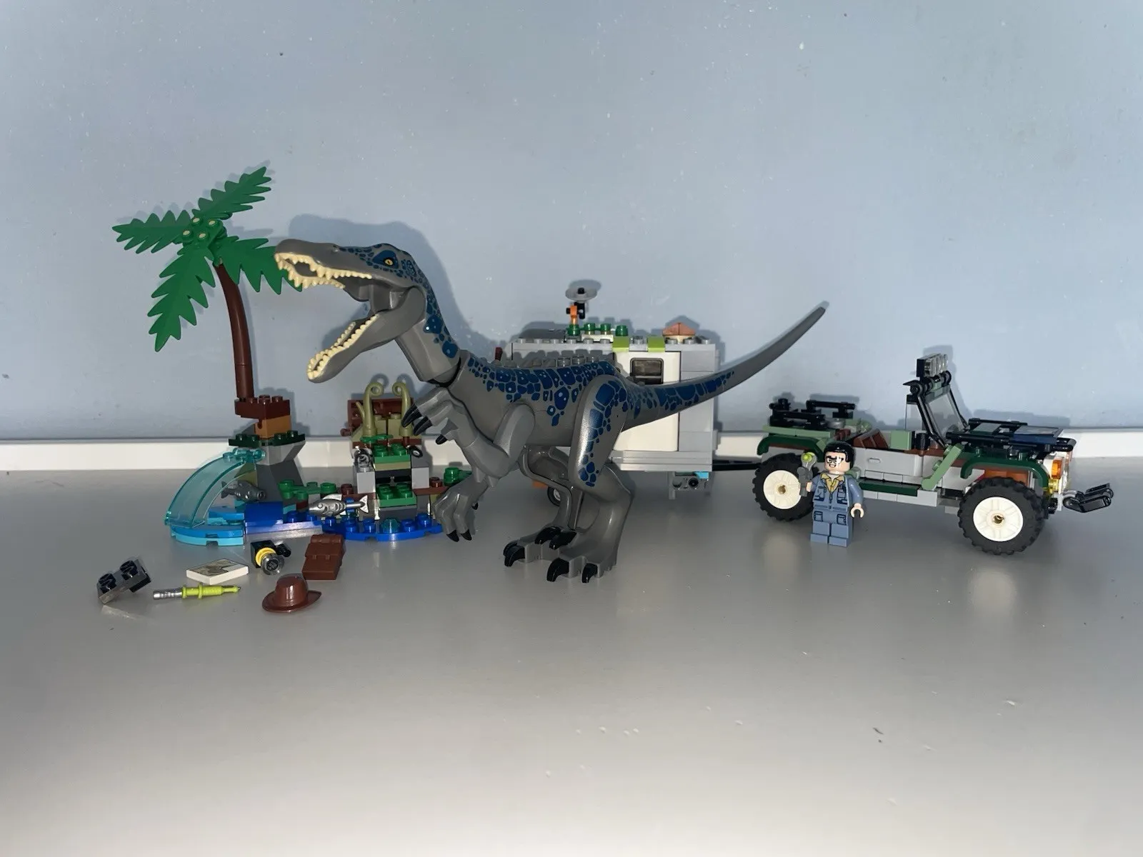 Lego #75935 Jurassic World Baryonyx Face-Off: The Treasure Hunt - INCOMPLETE