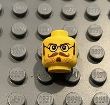 LEGO Yellow Head Brown Eyebrows, Mustache, Goatee, Sideburns, Light Stubble