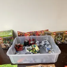 LEGO Minecraft Micro World Bulk Lot Bricks/Partial Builds Manuals/Boxes 21102