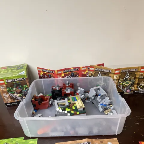 LEGO Minecraft Micro World Bulk Lot Bricks/Partial Builds Manuals/Boxes 21102