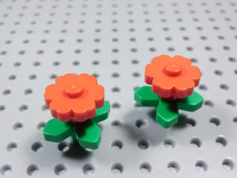 LEGO Lot of 2 Red Flowers w/ Green Stems Plants Minifig BS