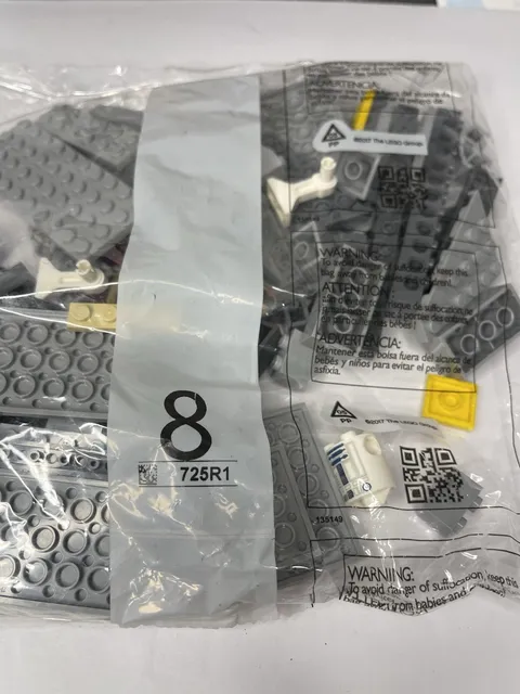 LEGO Star Wars The Millennium Falcon #75257 -Sealed Parts Bag #8 ONLY - R2d2 Fig