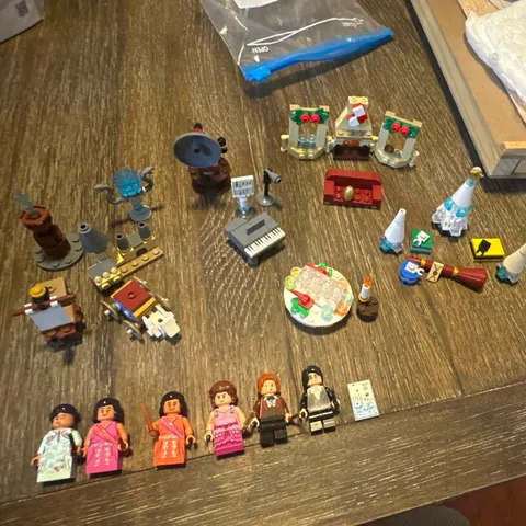 LEGO 2020 Advent Calendar Bulk Lot Minifigures Mini Builds Accessories Polybag