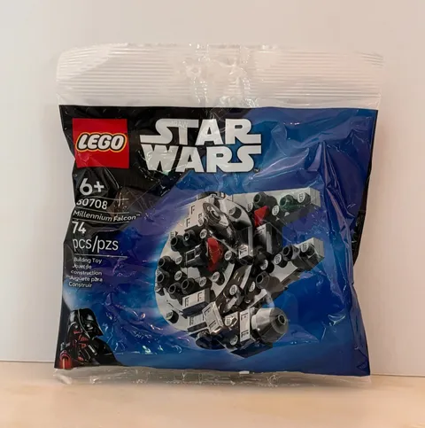 LEGO Star Wars: Millennium Falcon Mini-Build (30708)