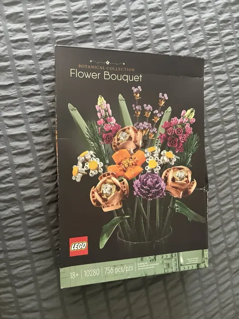 LEGO Icons Botanical Flower Bouquet 10280. Brand New