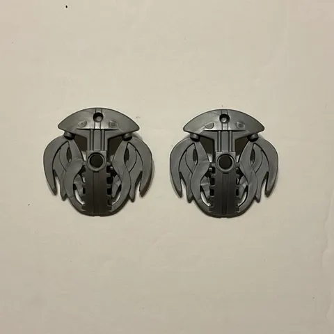 LEGO Bionicle Weapon 5 x 5 Shield with Flames Twin 44937 Pearl Light Gray