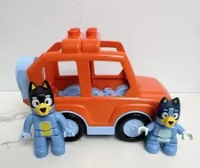 Lego Duplo BLUEY Figure Lot  Australian Cattle Dog Blue Bandit Heeler & CAR