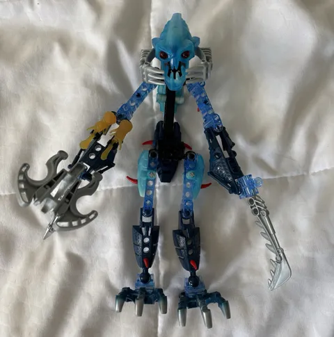LEGO Bionicle 8916 Barraki Takadox 100% Complete With 2 Squids