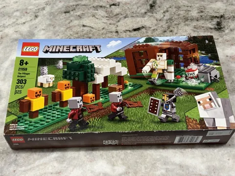 LEGO Minecraft: The Pillager Outpost (21159) New Sealed!!!