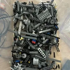 LEGO Technic Mixed Parts Lot Gray/Black Beams Pins Axles Gears Wheels (BAG)