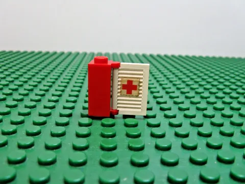 1976 LEGO White Brick 1x1x2 Shutter Holder White Shutter Red Cross 770#3581 3582