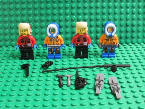 Lot Lego CITY Town Arctic minifigures Explorer Hats Tools AC88