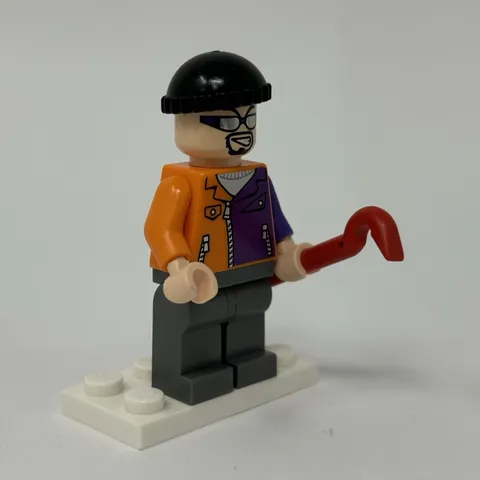 Lego Two-Face's Henchman Minifigure w/ Crowbar 6864 sh0022