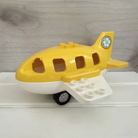 Lego Duplo Yellow White Hawaii Wheels Vacation Airplane Propeller Plane Air 