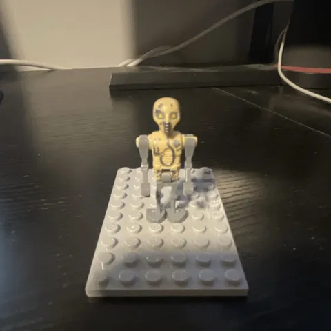 LEGO Star Wars Dirty 2-1B Medical Droid - Dotted Badge and Peeling Paint Pattern