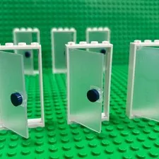 Lego Door Frames White 1x4x6 (60596) + Satin Trans-Clear Doors with Handle 60616