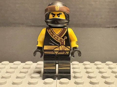 Lego Ninjago Cole - The LEGO Ninjago Movie, Arms with Cuffs Minifigure njo0322