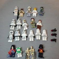 21 LEGO Star Wars Minifigure Lot Mixed Figures. 5 Figures Have Cracked Arms