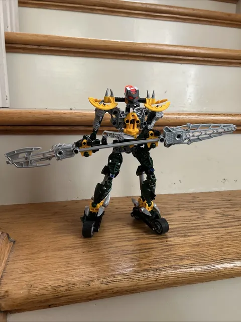 Vintage Bionicle Titans: Umbra (8625), set only