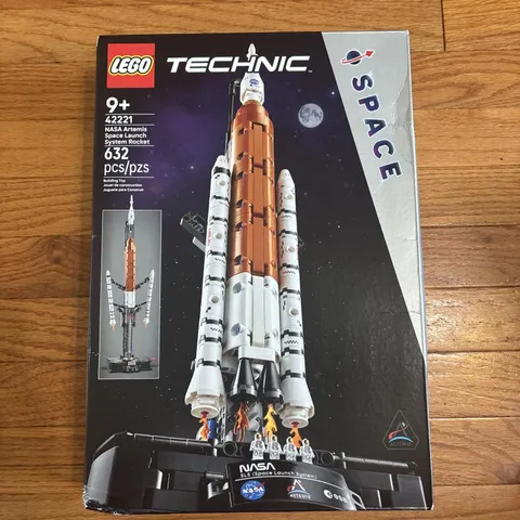 LEGO Technic NASA Artemis Space Launch System Rocket (42221) - New & Sealed