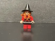 Lego 21341 Disney Hocus Pocus Minifigure Dani Dennison Witch Costume Red Black