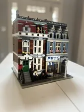 LEGO Creator Expert: Pet Shop (10218) - No Box - No Instructions