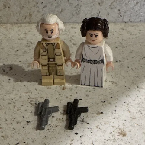 LEGO Star Wars Minifigures Lot: Princess Leia & Rebel Soldier w/ 2 Blasters