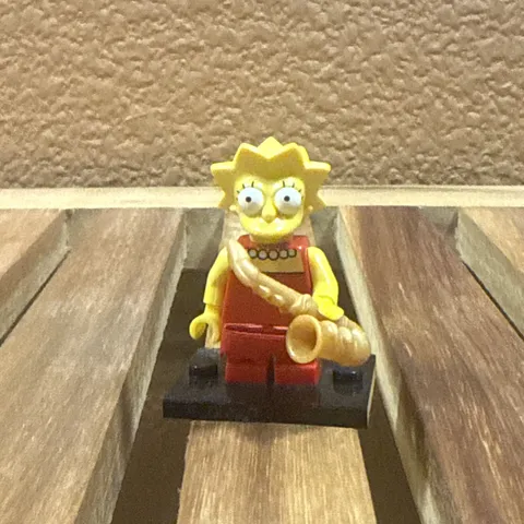 LEGO 71005 Simpsons Series 1 Minifigures Lisa Simpson
