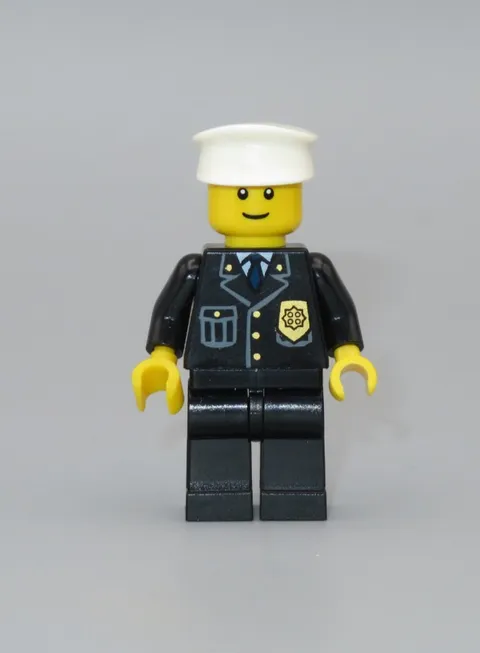 LEGO Police officer Town minifigure black outfit 7286