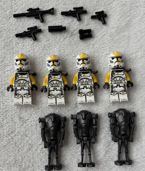 LEGO 327th Star Corps Clone Trooper Lot x4 w/ 3 Battle Droids & Blasters