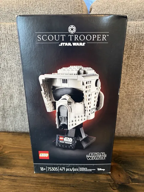 LEGO Star Wars Scout Trooper Helmet 75305 Retired. New Sealed. See pics of box.
