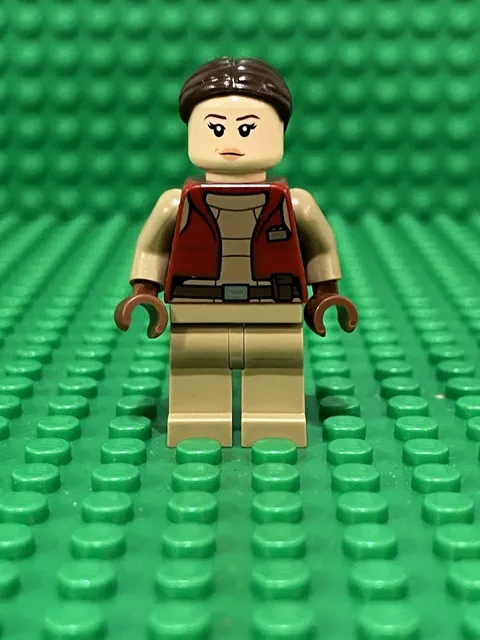 LEGO Star Wars Minifigure - Padme Amidala Senator - SW1303 set 75354