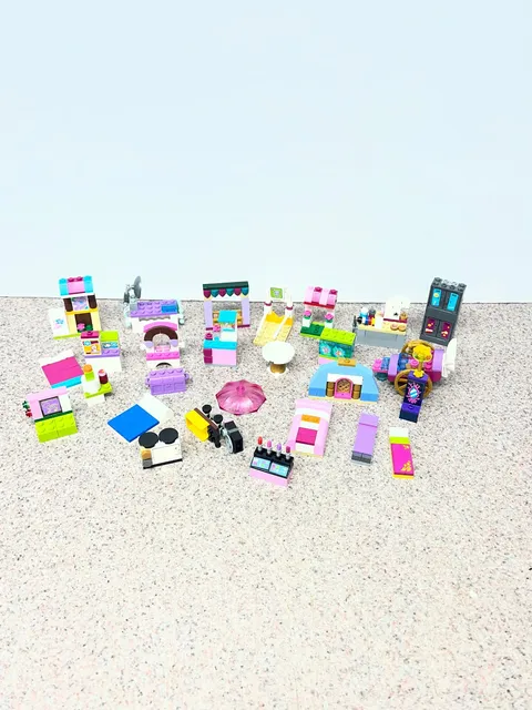 LEGO Friends Home Accessories Furniture Kitchen Chairs CartTreasure Chest