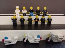 Vintage Lot Of 11 Lego Minifigures Police Boat Various 3 Motorcycles 
