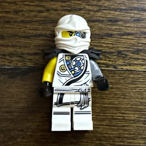 LEGO Ninjago Tournament of Elements Zane Minifigure