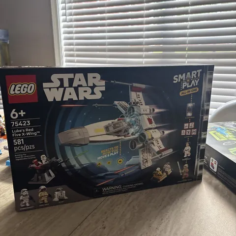 NEW Lego Star Wars Luke's Red Five X-Wing 75423 581pcs Interactive Smart Play