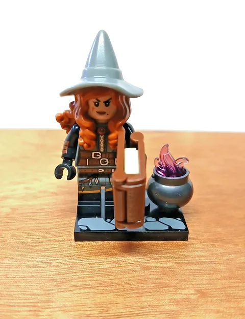 Dungeons & Dragons Lego Minifigures 71047 Tasha the Witch Queen
