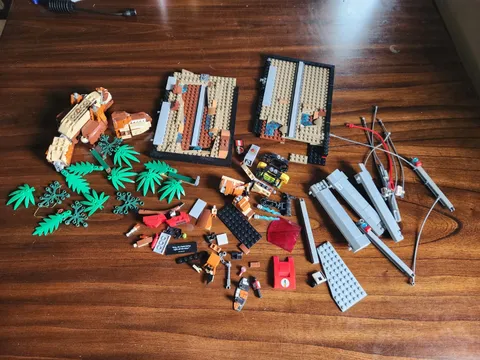 LEGO Jurassic Park: T. rex Breakout (Set 76956) pieces Unsure if complete