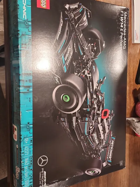 LEGO 42171 - TECHNIC: Mercedes-AMG F1 W14 E Performance AMG Petronas Formula One