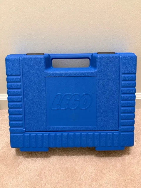 Vintage LEGO Blue Plastic Carrying Storage Case 1985, snap lid and handle